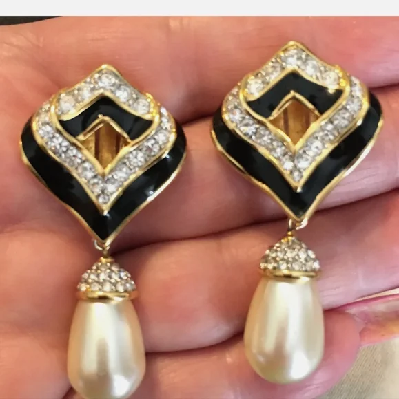 Vintage 1980's Signed S.A.L. Swarovski Clip Statement Earrings - Picture 5 of 8